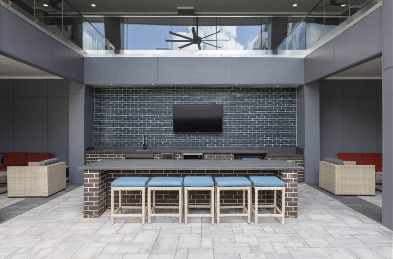 Emeline Heights - Outdoor Lounge - Photo 5 of 37