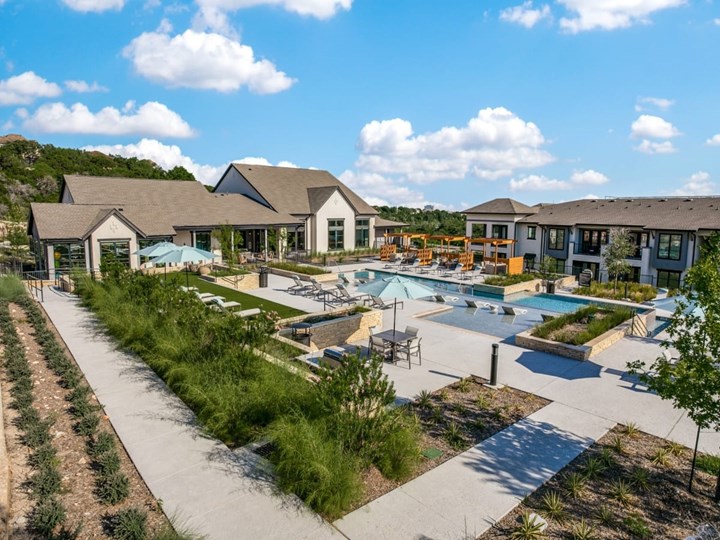 Oro Stone Oak San Antonio 1073+ for 1, 2 & 3 Bed Apts