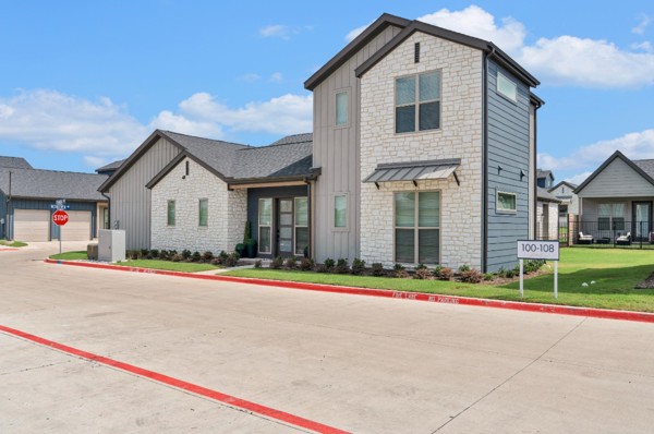 parcHAUS at Firewheel Parkway
