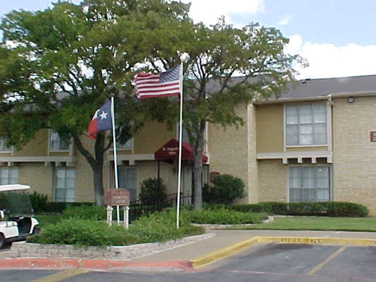 La Hacienda - Exterior 2 - Photo 2 of 7