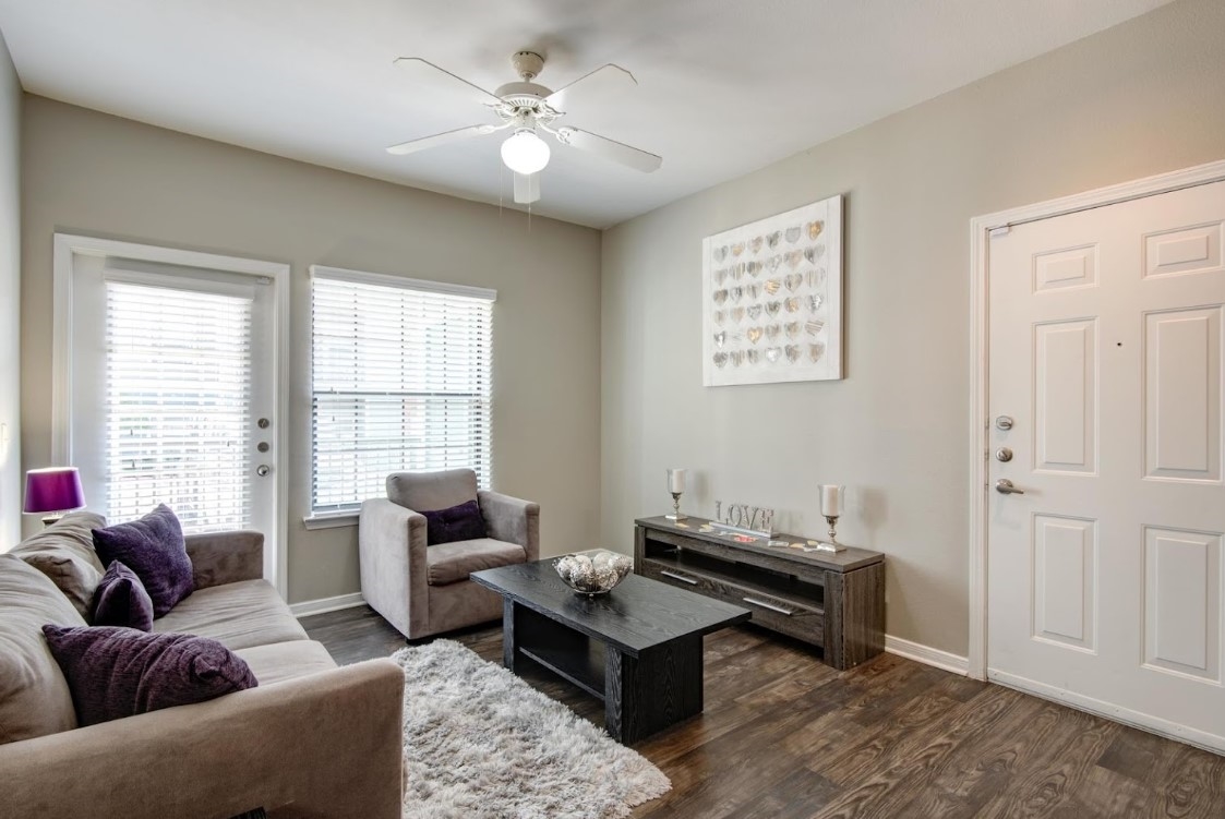 Abbott - Living - Photo 7 of 10