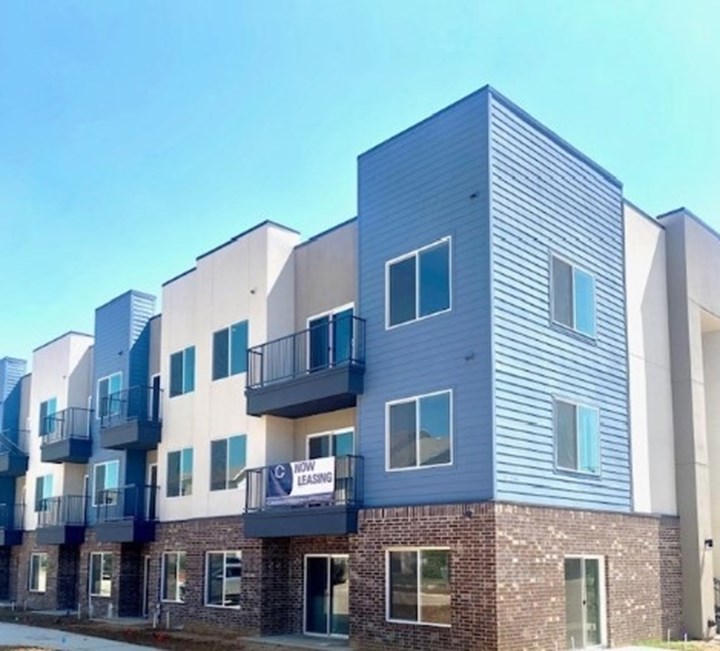 Camden Crossing Burleson 925+ for 1 & 2 Bed Apts