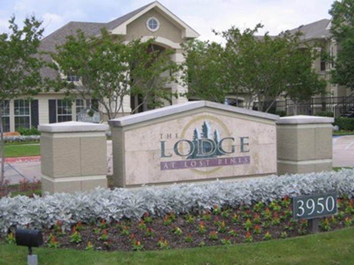 Lodge at Lost Pines Apartments