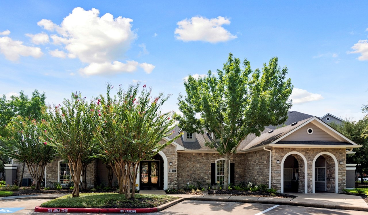 SYNC at Kingsland Ranch - Leasing Office - Photo 2 of 13