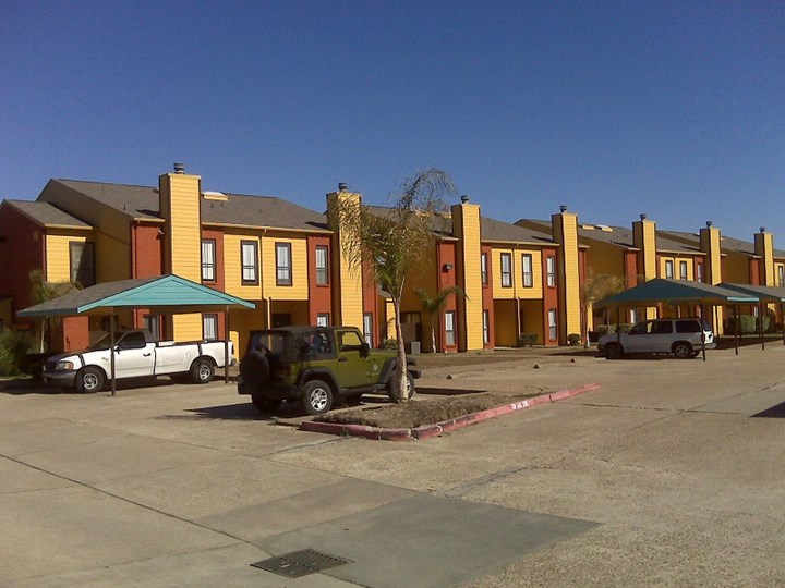 Casa Del Sol Houston 1159+ for 1 & 2 Bed Apts