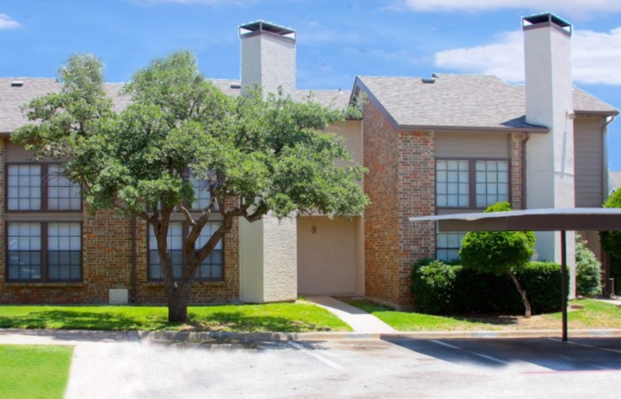 Fox Hollow - Lewisville, TX - Photo 1 of 6