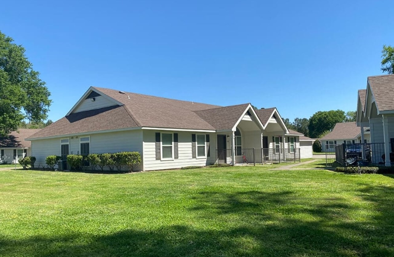 Dayton Park - Dayton, TX - Photo 1 of 7