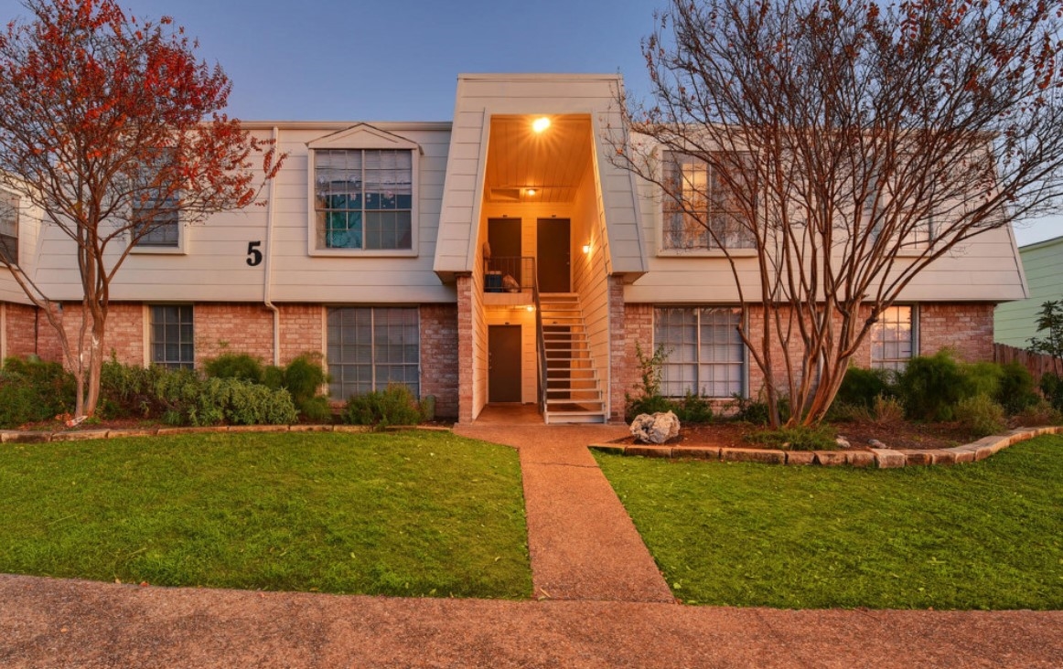 Ascent at Northgate Austin 999+ for 1 & 2 Bed Apts