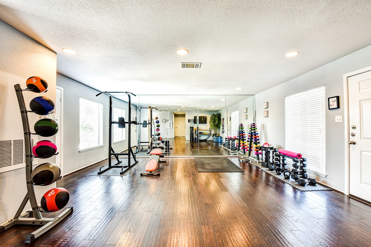 Villas by the Bay - Fitness - Photo 5 of 35