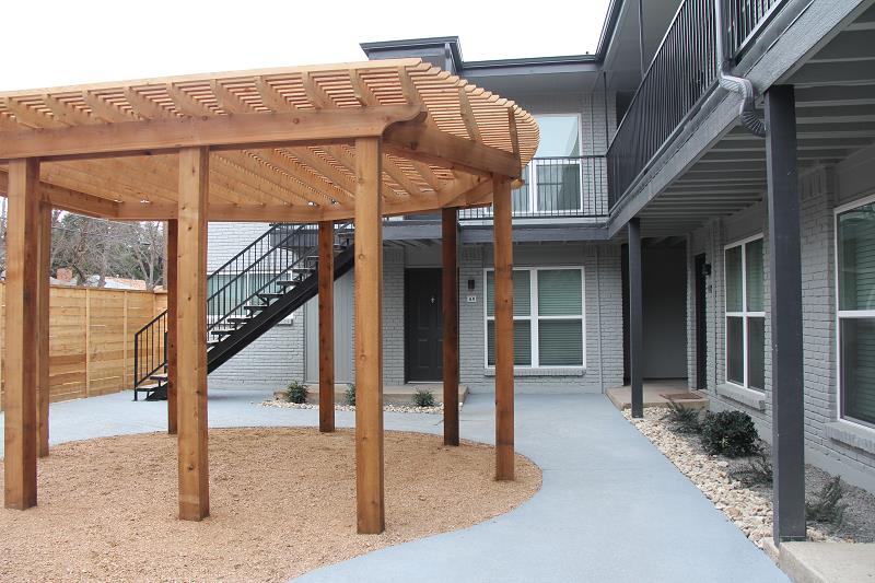 Brix Apartments Dallas 899+ for 1 & 2 Bed Apartments