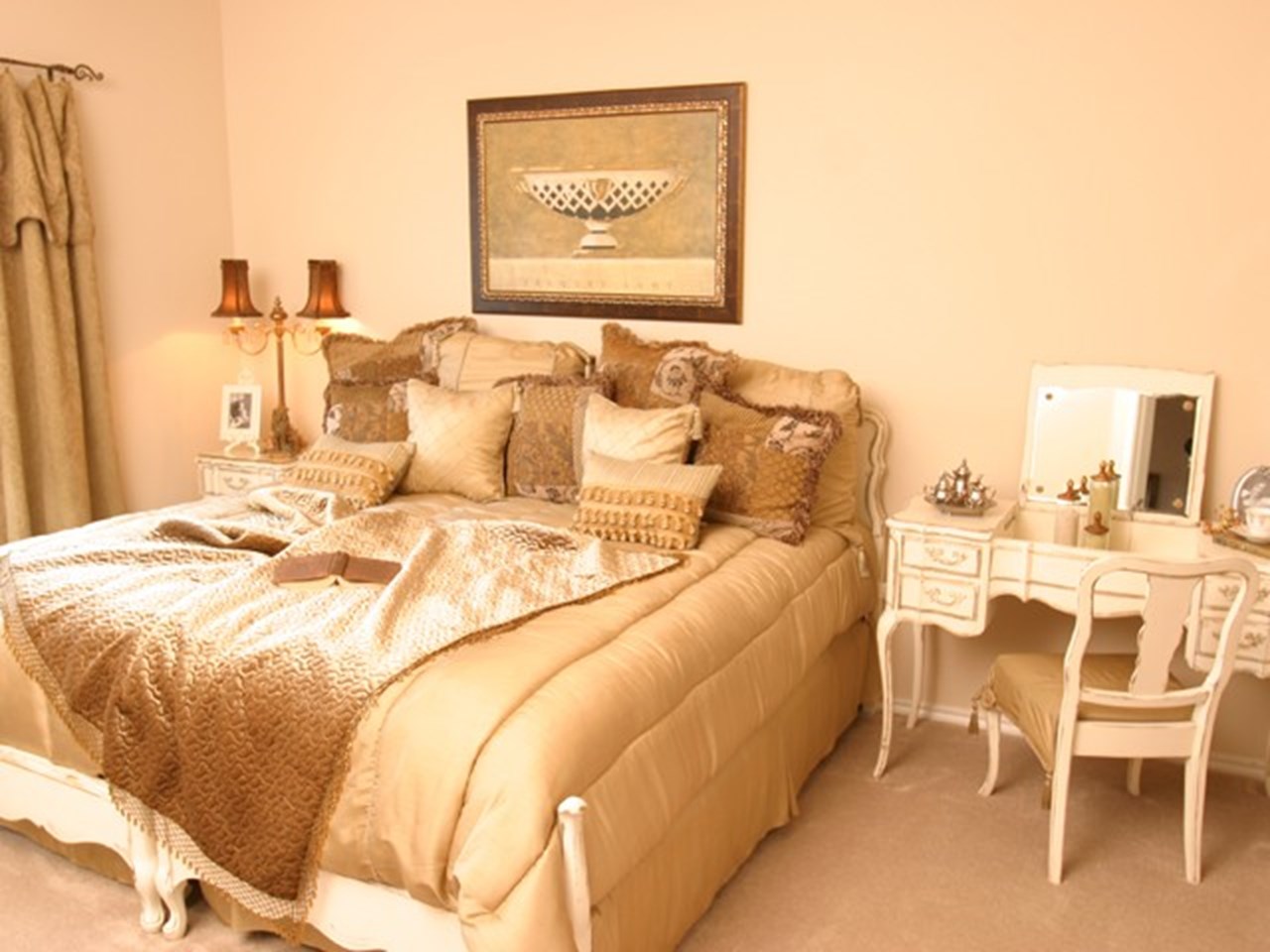 Vantage at Cityview - Bedroom - Photo 3 of 3