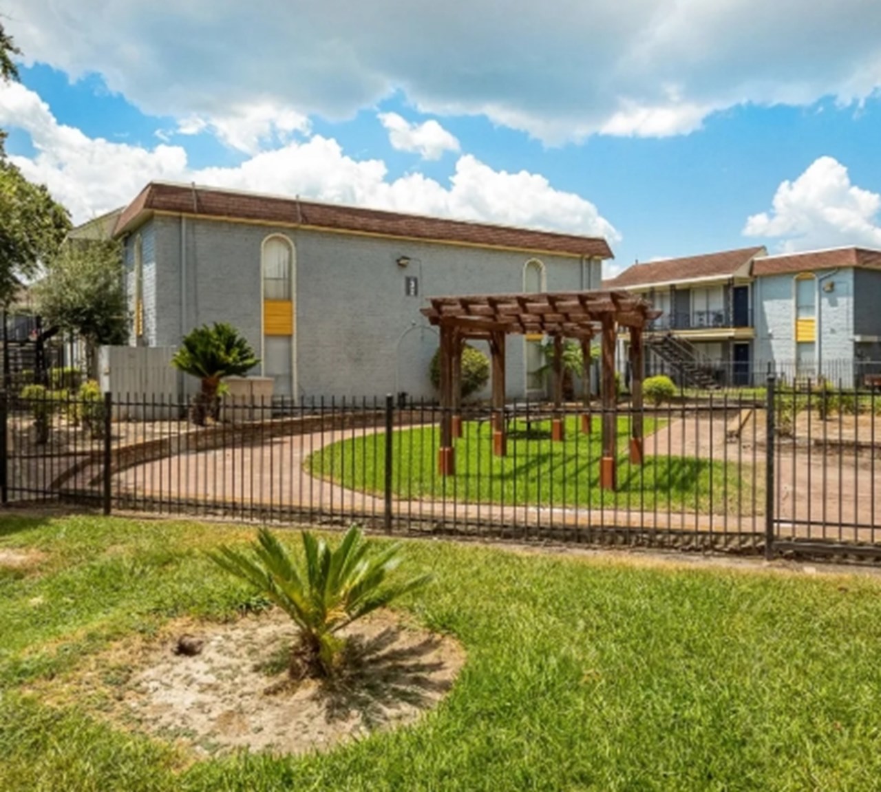 Tierra Bella - Houston, TX - Photo 1 of 16