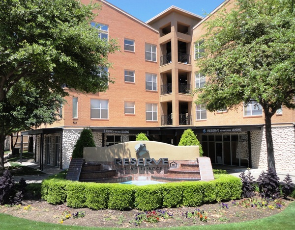 Reserve at White Rock Apartment
