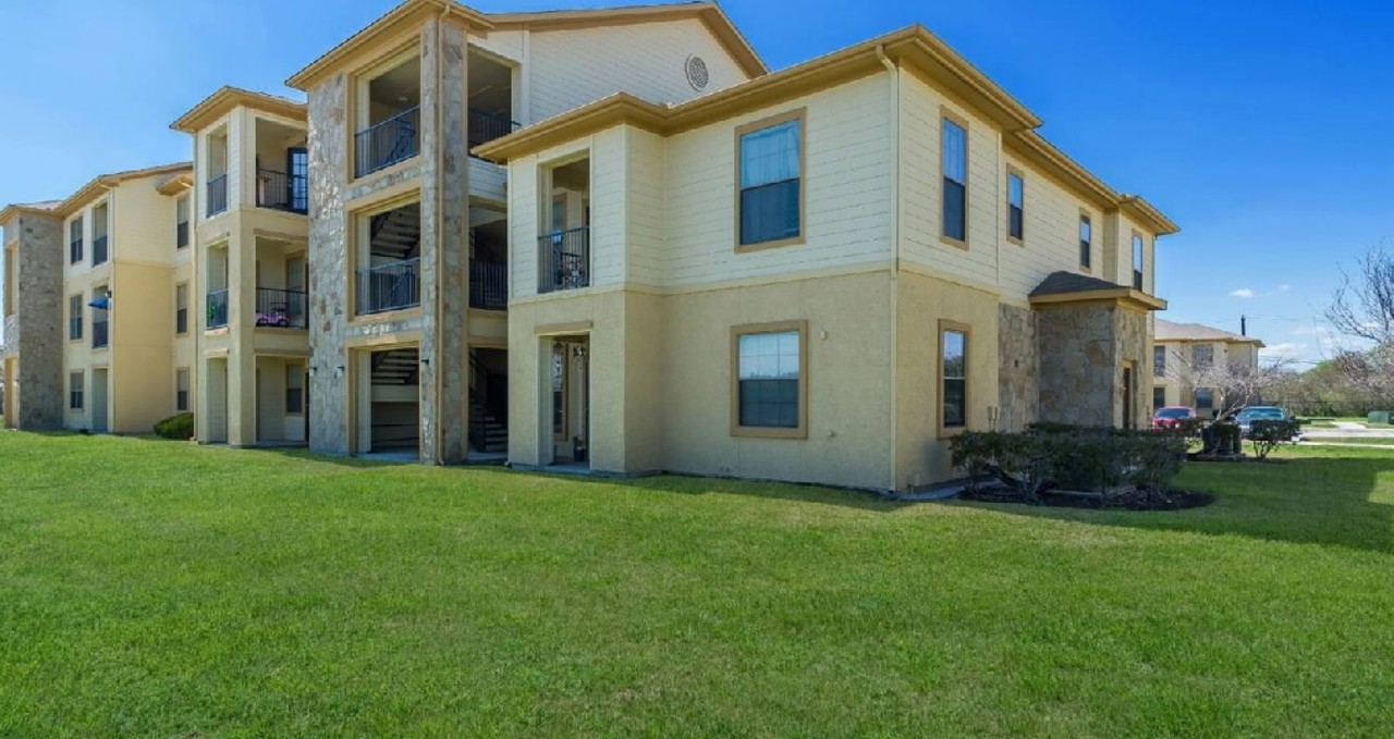 Marshall Meadows - San Antonio, TX - Photo 1 of 10