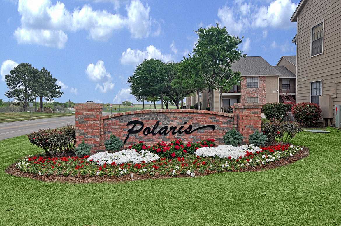 Polaris Apartments Irving 976+ for 1 & 2 Bed Apts