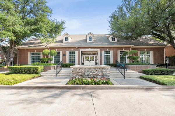 The Oaks at Plano 55+ Active Adult Living