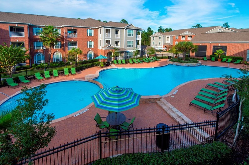 Volare at the Woodlands Apartments