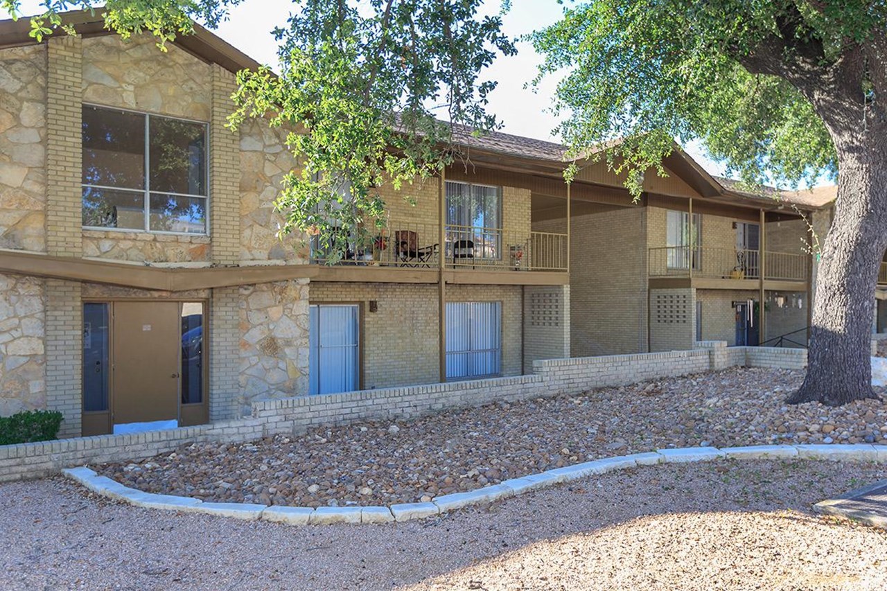 Executive - Exterior - Photo 2 of 9