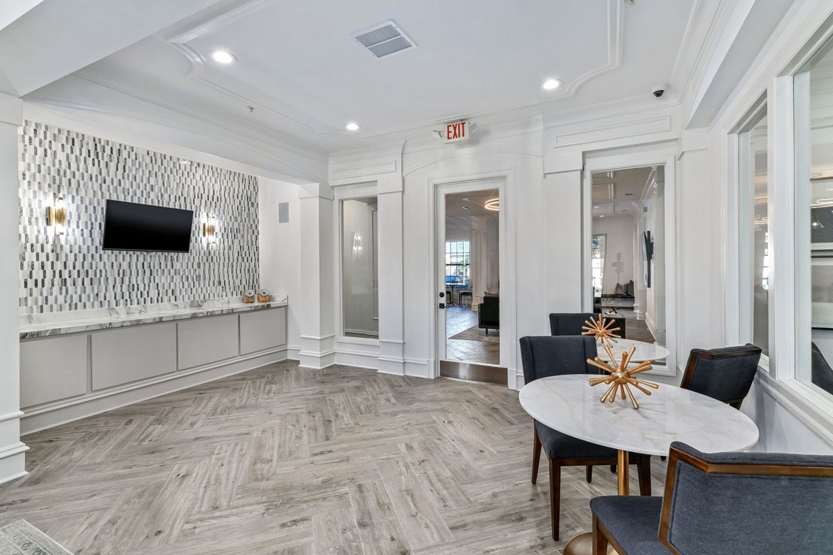 Cortland Ridglea II - Clubhouse - Photo 8 of 24
