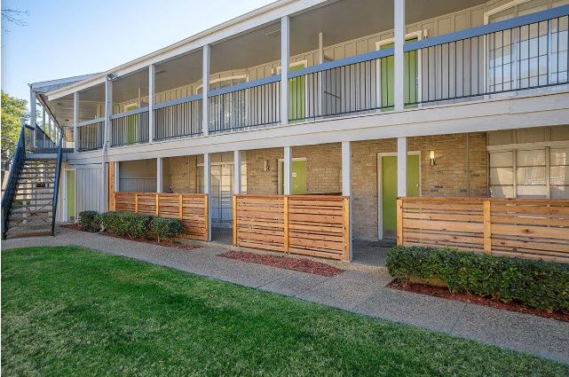 Residence at Lake Highlands Apartment