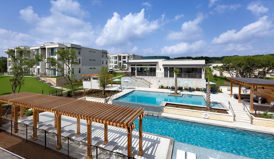 Saint Mary Apartments Austin 1543+ for 1 & 2 Bed Apts