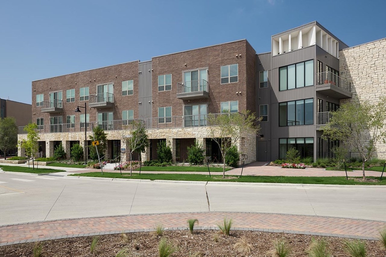 Flats at Palisades - Richardson, TX - Photo 1 of 22