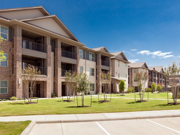 Ovation at Lewisville Apartments