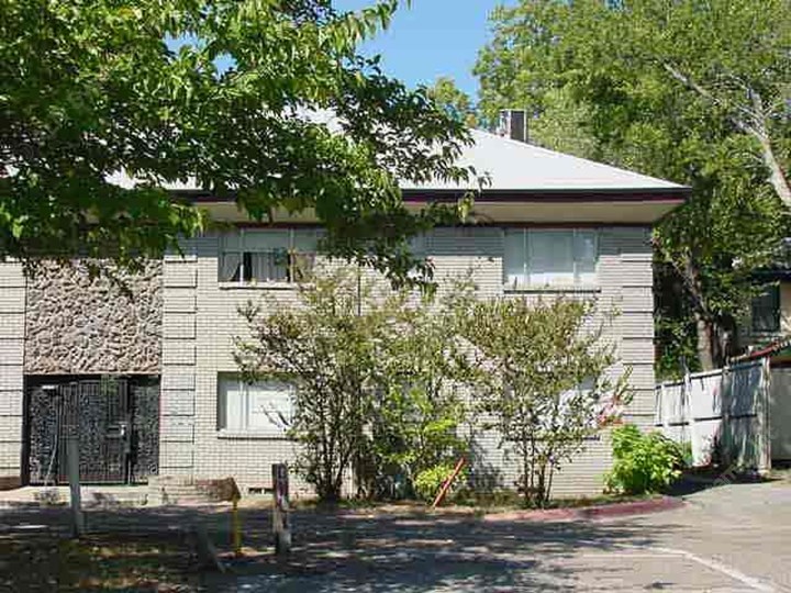 Court House Dallas View Floorplans, Photos & More