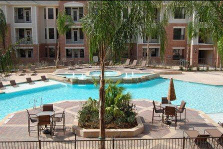 Lakes at Cypresswood Apartment