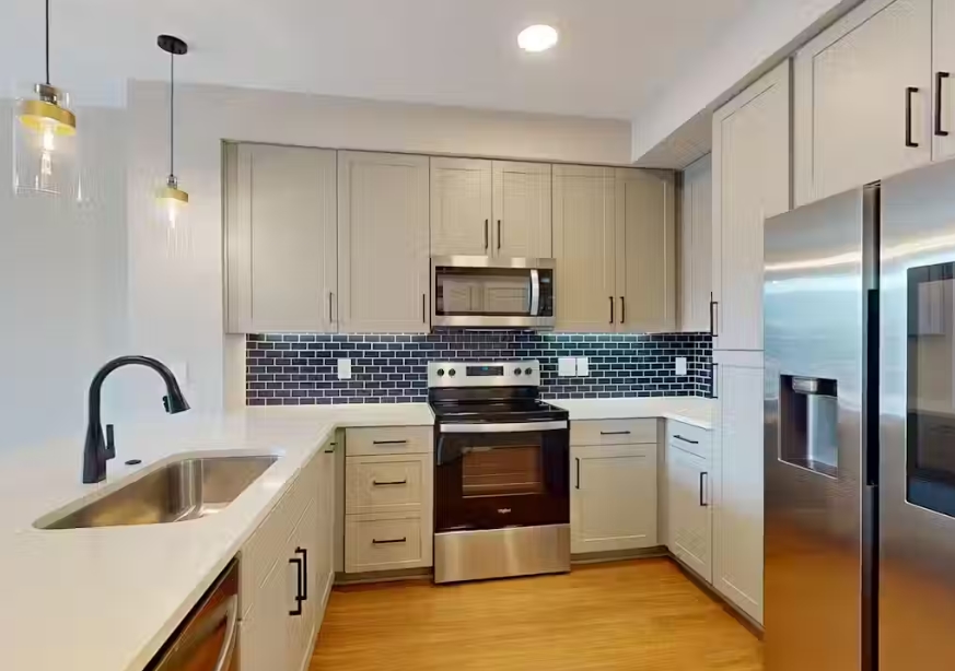 AMLI North Park - Kitchen - Photo 7 of 11