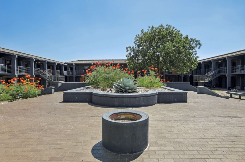 Centro Studio Homes - Courtyard - Photo 7 of 30