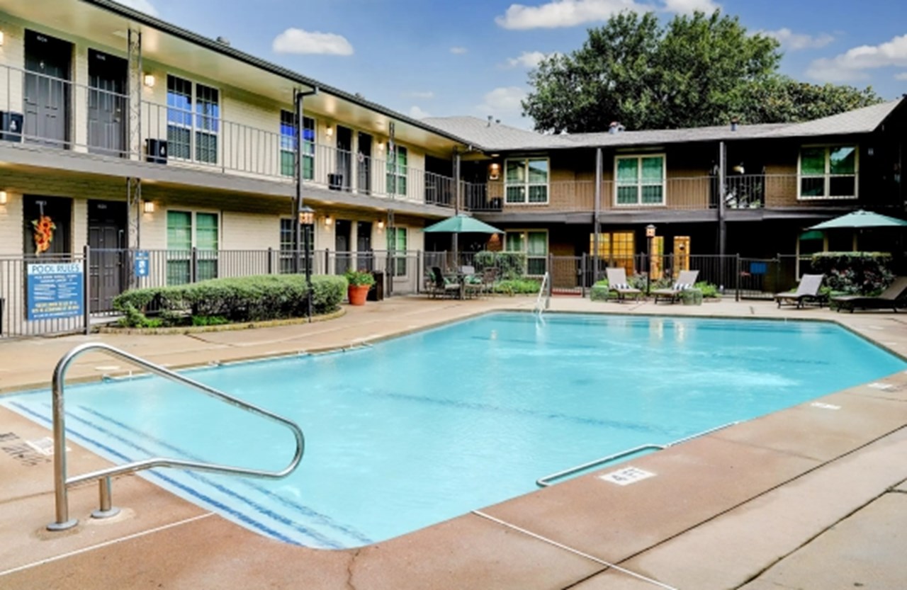 Emerson Pines - Houston, TX - Photo 1 of 6