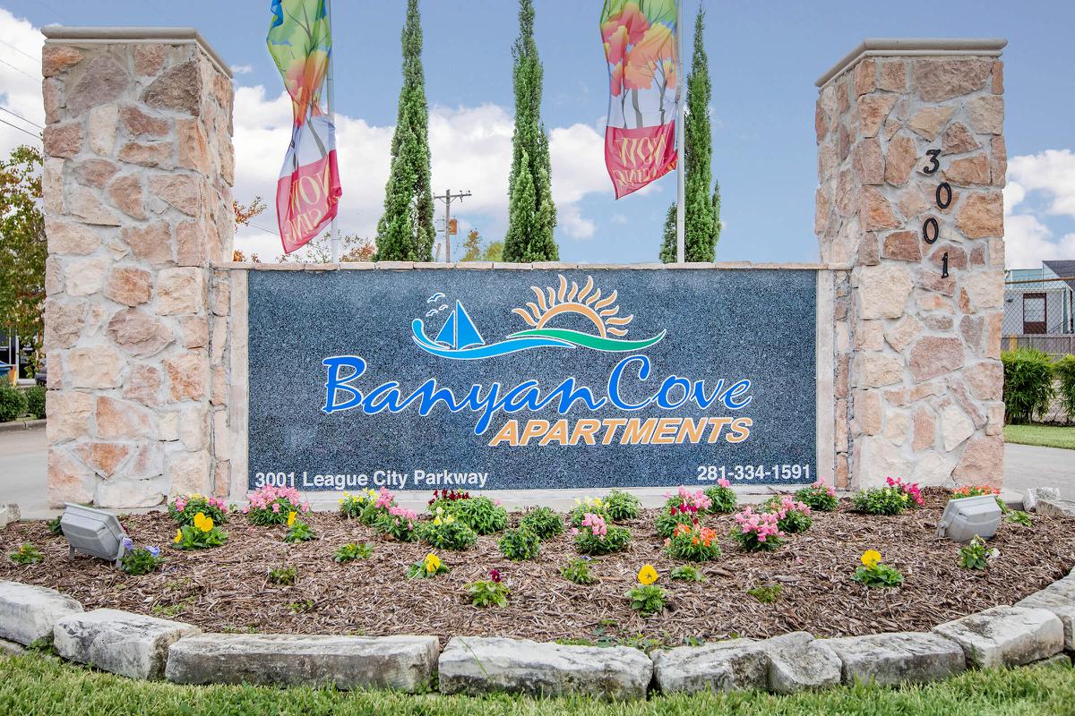 Banyan Cove - Entrance - Photo 2 of 17