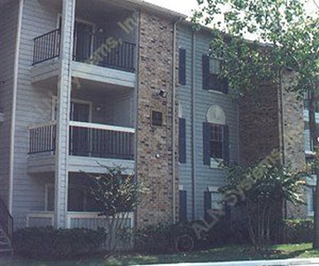 Bayou Oaks Apartments