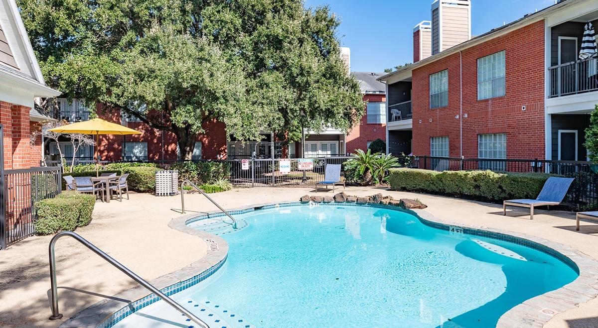 Gentry - Pool - Photo 4 of 14