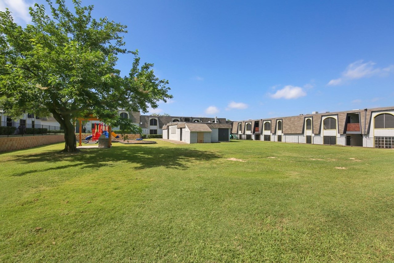 Junction - Arlington, TX - Photo 1 of 20
