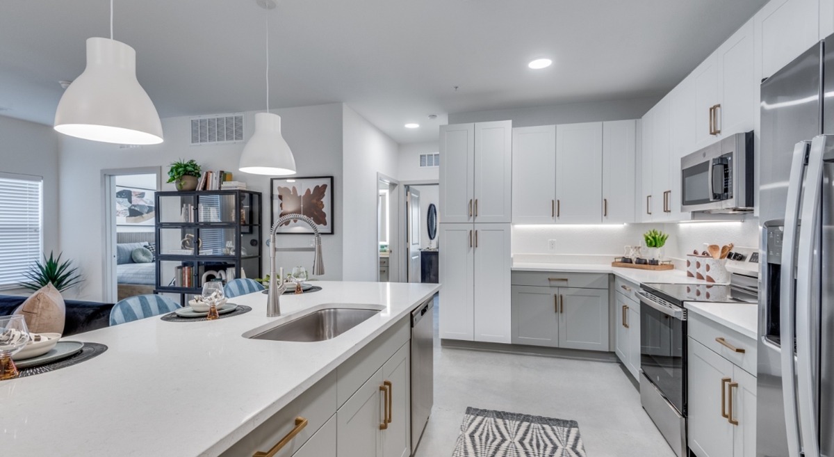 Strata - Kitchen - Photo 7 of 10