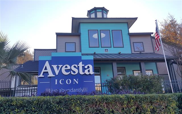 Avesta Icon Apartment