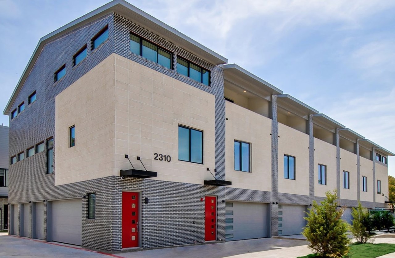 Moser Townhomes - Dallas, TX - Photo 1 of 11