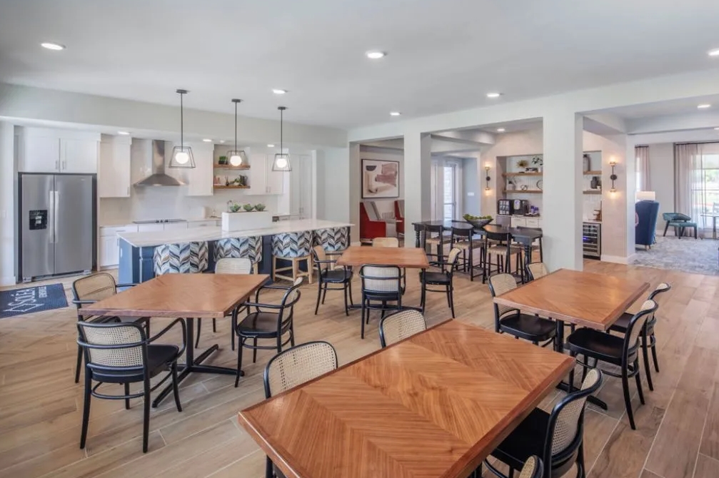 Affinity at Lewisville - Lounge - Photo 4 of 16