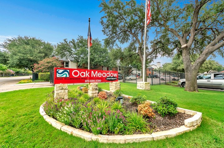 Oak Meadow - Dallas, TX - Photo 1 of 43