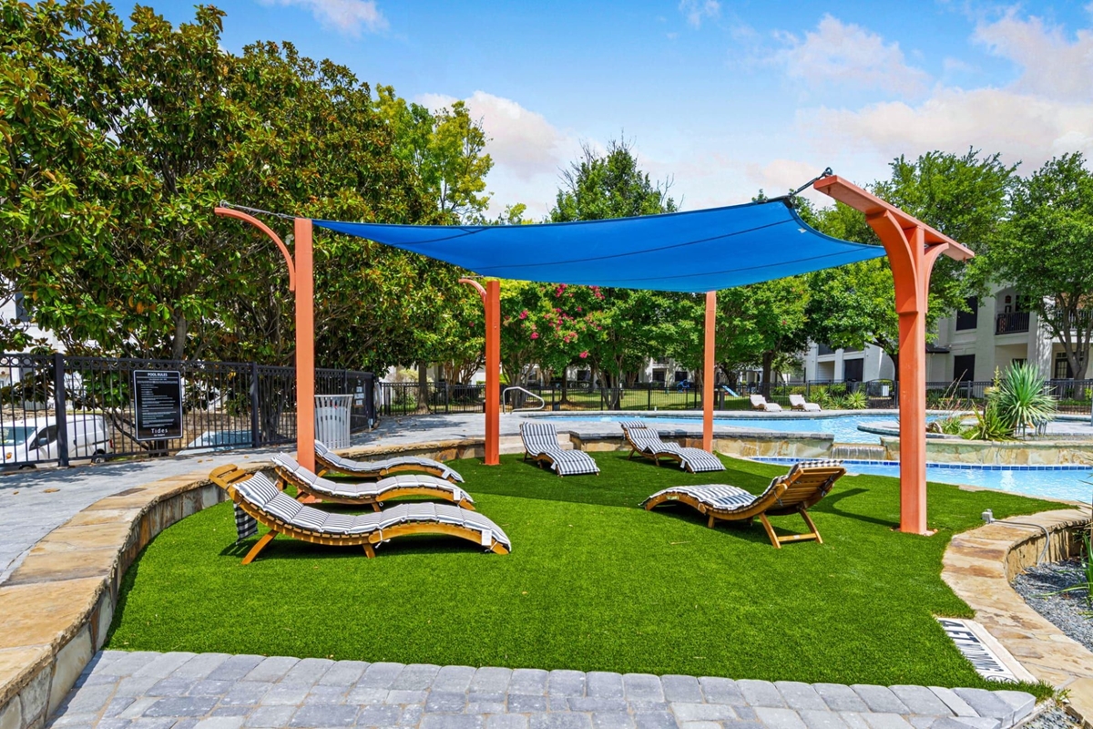 Ladera I & II - Pool - Photo 7 of 20