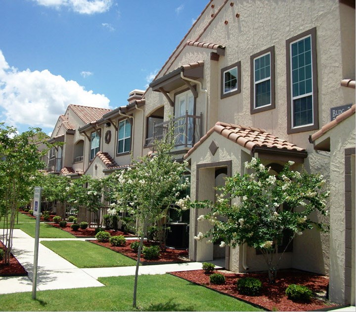 Waxahachie Village Apartments 1295+ for 1 & 2 Bed Apts