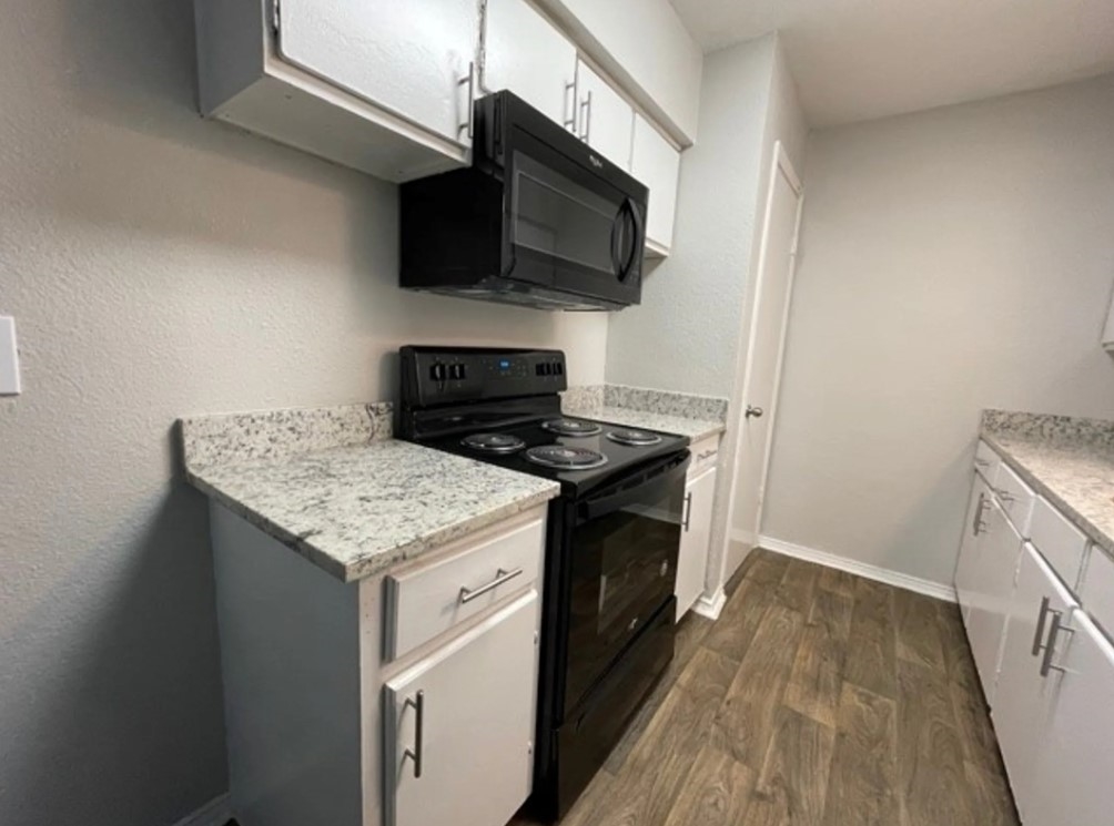 Sierra Nevada - Kitchen - Photo 8 of 13