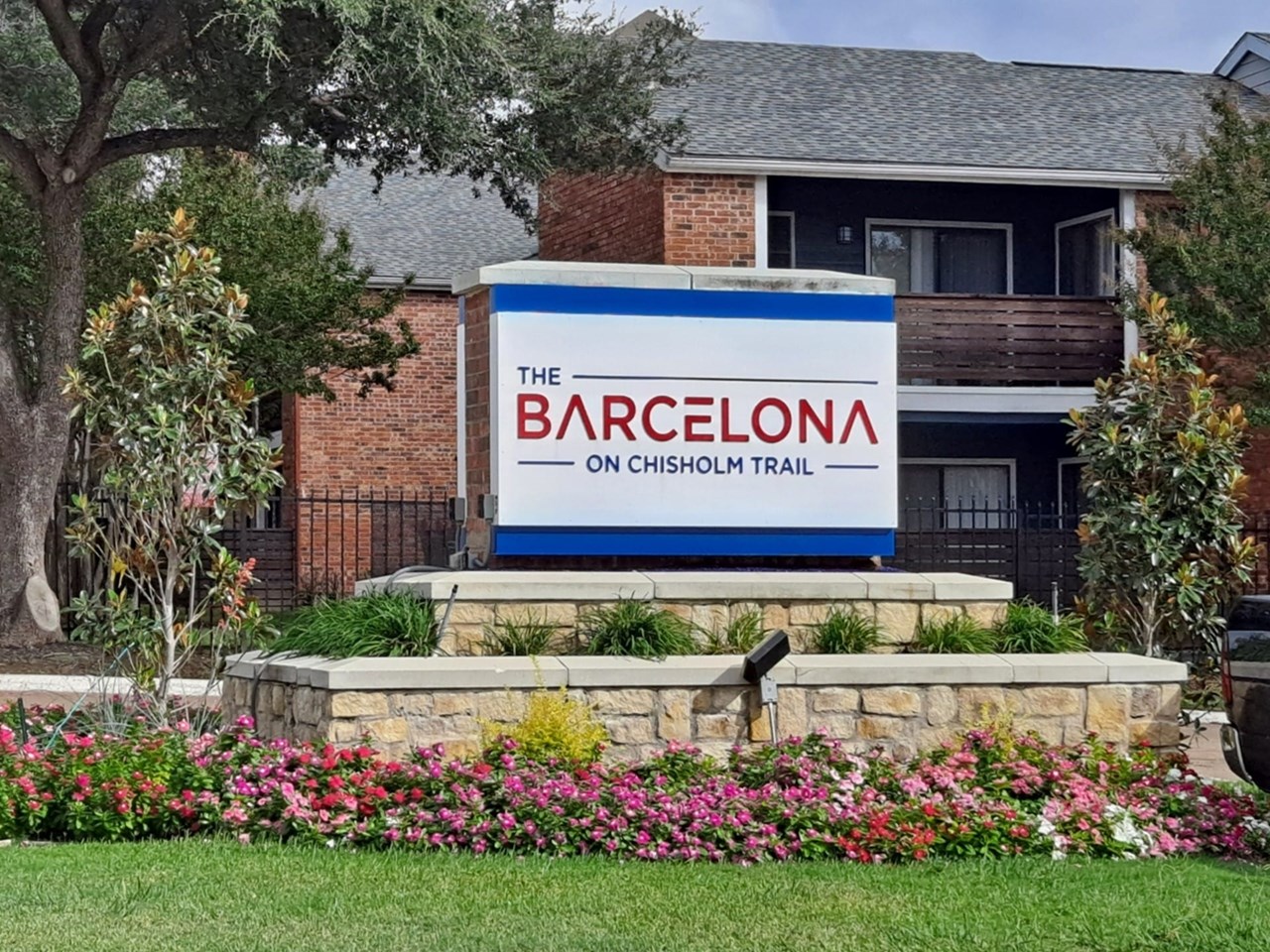 Barcelona on Chisholm Trail - Fort Worth, TX - Photo 1 of 26
