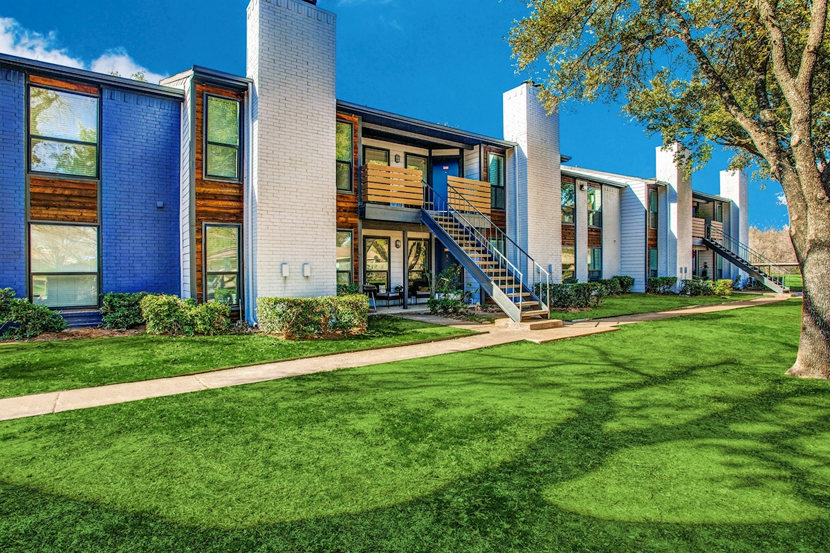 Oakley Arlington 1100+ for 1, 2 & 3 Bed Apts