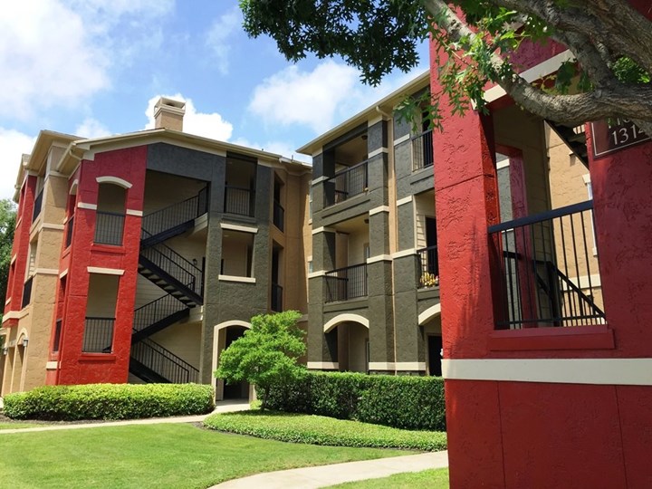 Sheffield Square Grand Prairie 1066+ for 1, 2 & 3 Beds