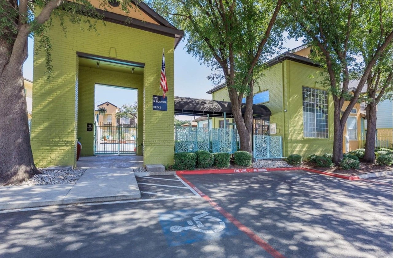 Bella Vista Park - Office Exterior - Photo 4 of 27