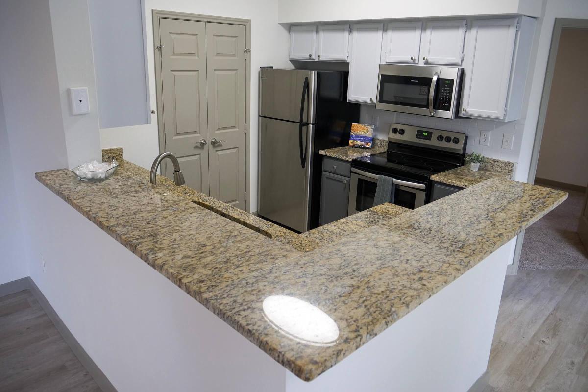 Lakehouse - Kitchen - Photo 5 of 6