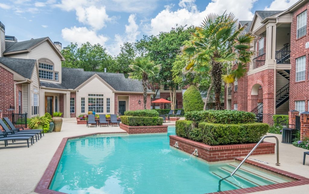 Camden Stonebridge Houston 1169+ for 1 & 2 Bed Apts